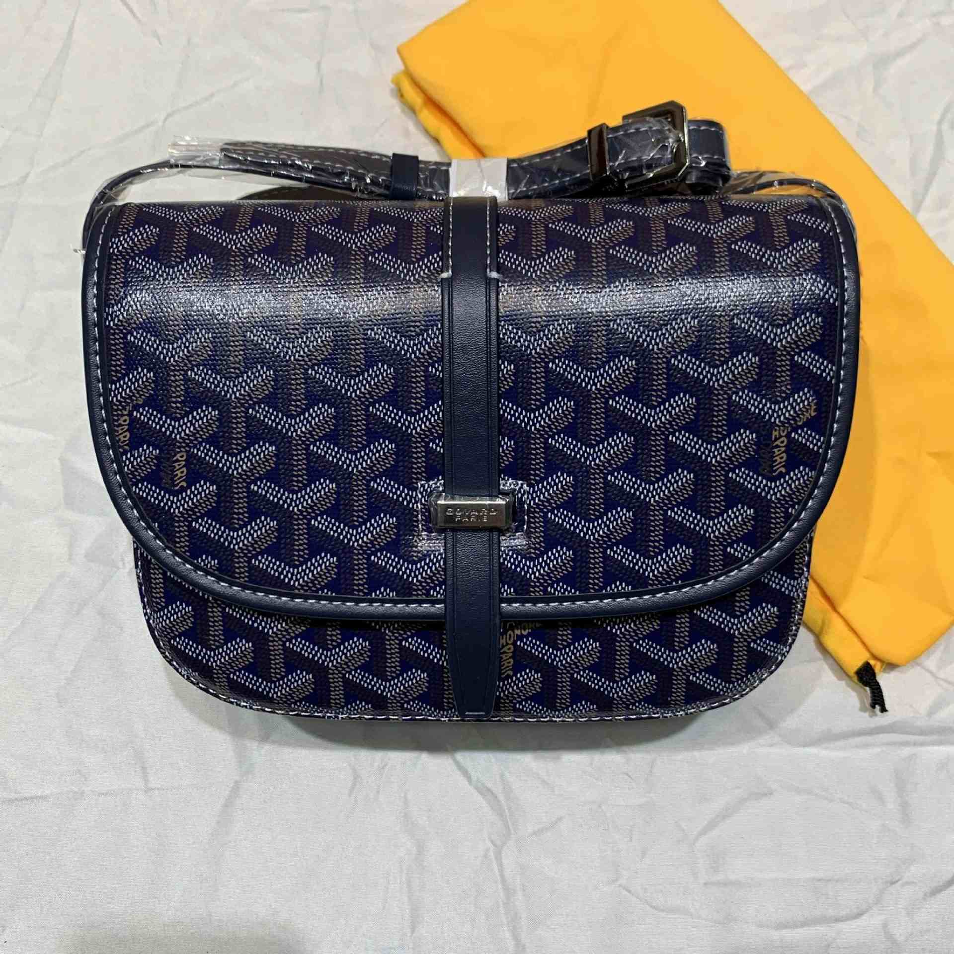 023（21cm*15cm*9cm）